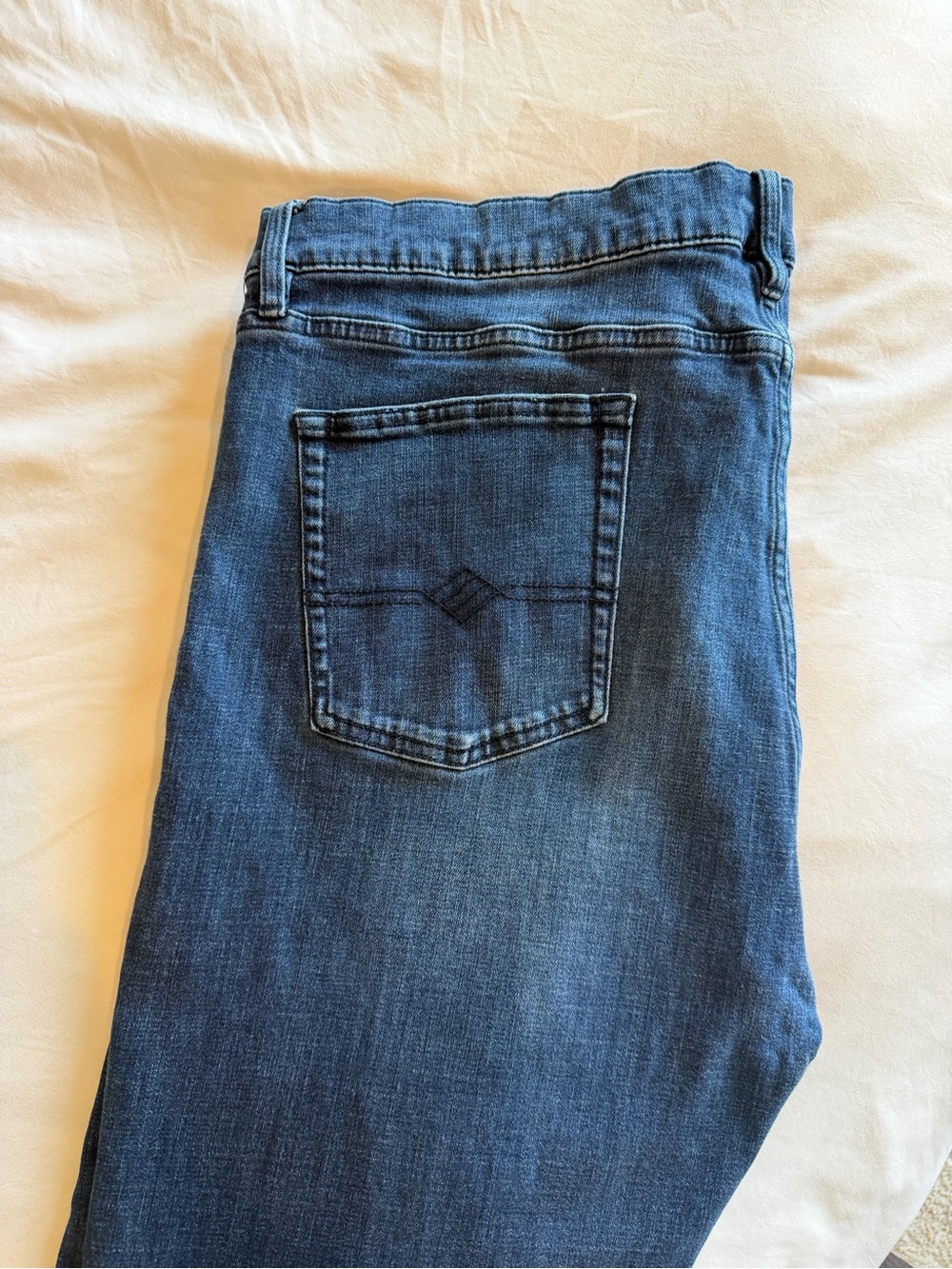42/32 Men's Blue Denim Jeans